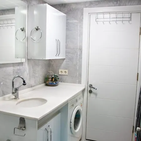 Lovely And Comfy Flat Near Sea In Karsiyaka 公寓 *