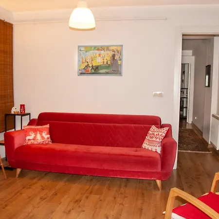 Lovely And Comfy Flat Near Sea In Karsiyaka 伊兹密尔